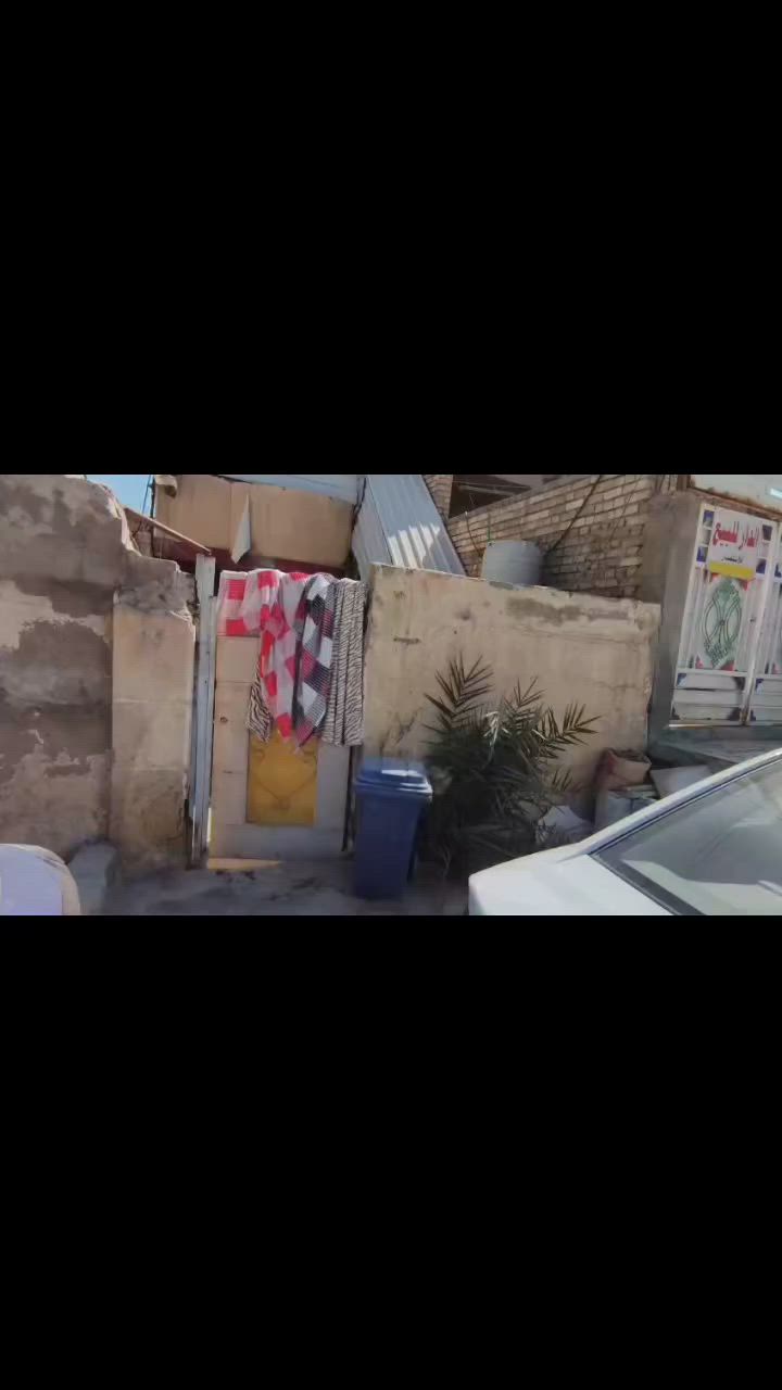 السلام عليكم ورحمة الله  ادمن بعد أذنك
بيت 100 متر للبيع منأجر 
الواجهة 5 والنزال 20 طابقين  الثاني غرفة وحمام كاملة يعني (سندويج) 
صحيات خارجية استقبال صالة غرفة ومطبخ وصحيات داخلية اثنين وترك وصالة 
المكان حي اور الفرع لمقابل جامع بيت مچيسير (جامع خاتم الانبياء) 
سعره 65 مليون قابل للتفاوض
الرقم١      ***********
الرقم ٢.   ‏‪***********‬‏
