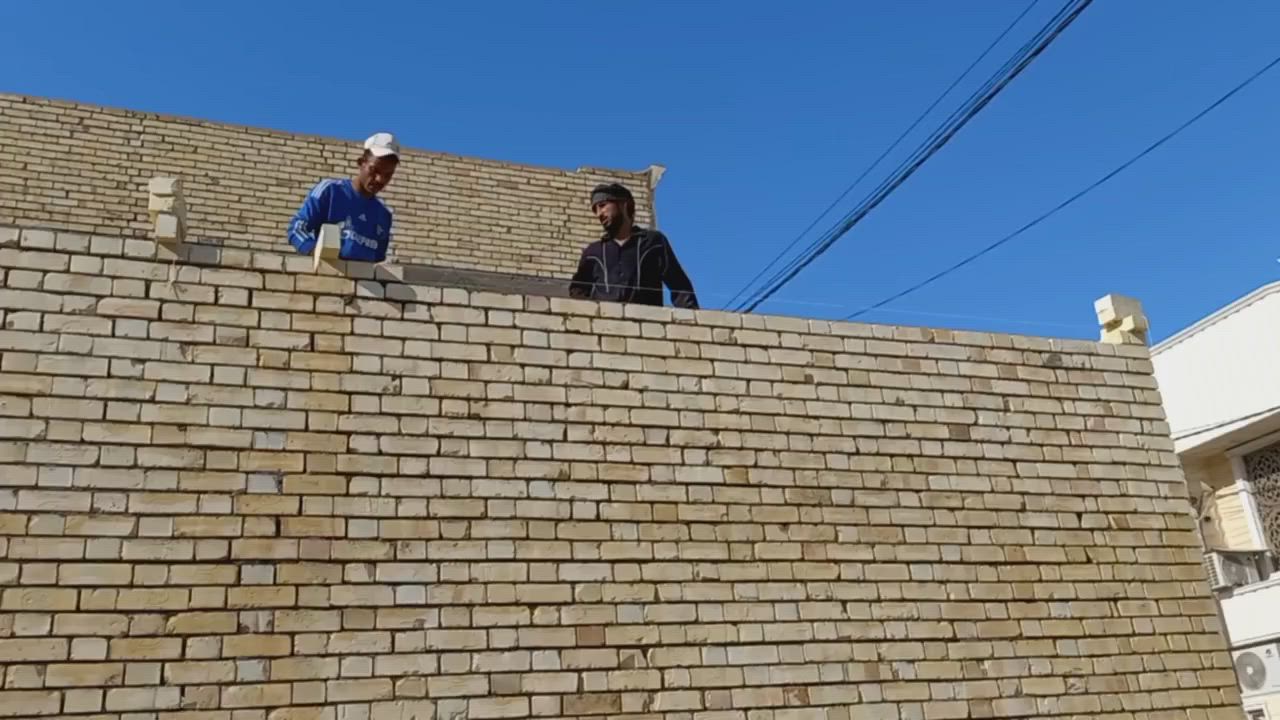 السلام عليكم 
خلفه بناء درجه أوله 
اخذ ع دبل واخذ كباله
شغلي في كربلاء فقط
ليريد يجي خاص 
***********
‎***********
