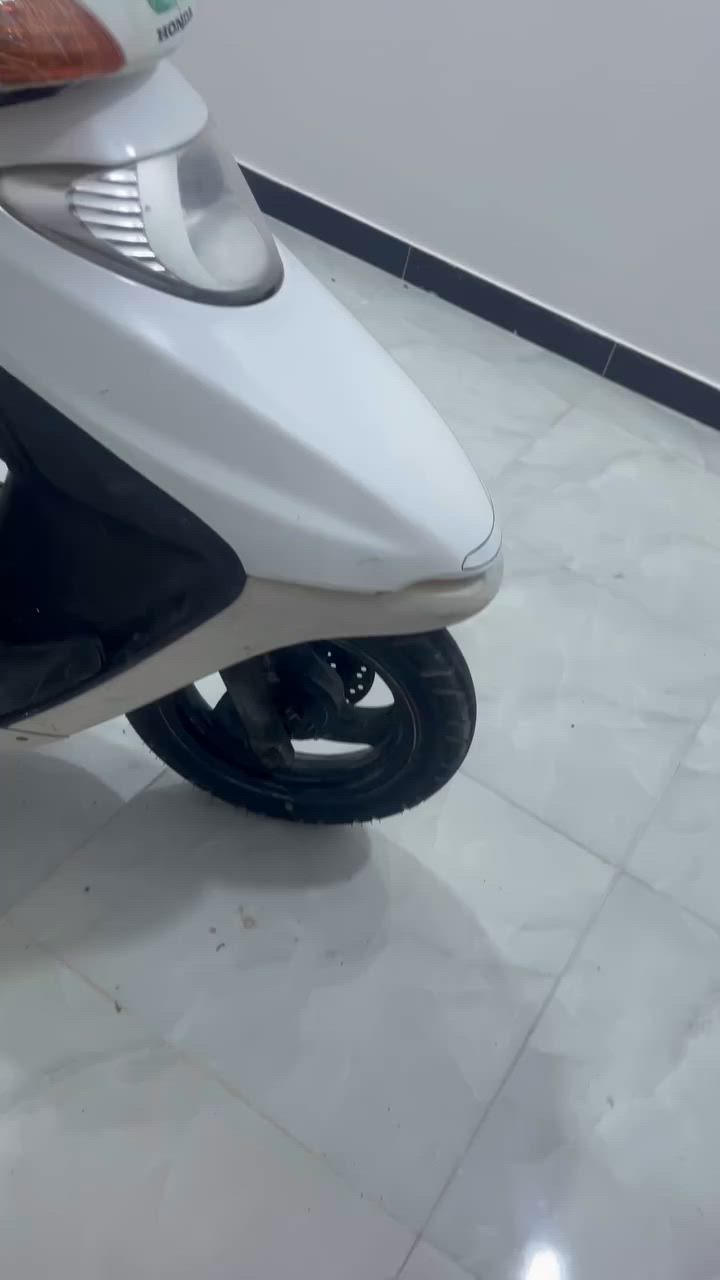 دراجه سبيسيي ياباني
كفرات اصليه نضافته ٧٠ بلميه
مجفته مره وحده تجفيت مصبوط 
للبيع خاص ***********
