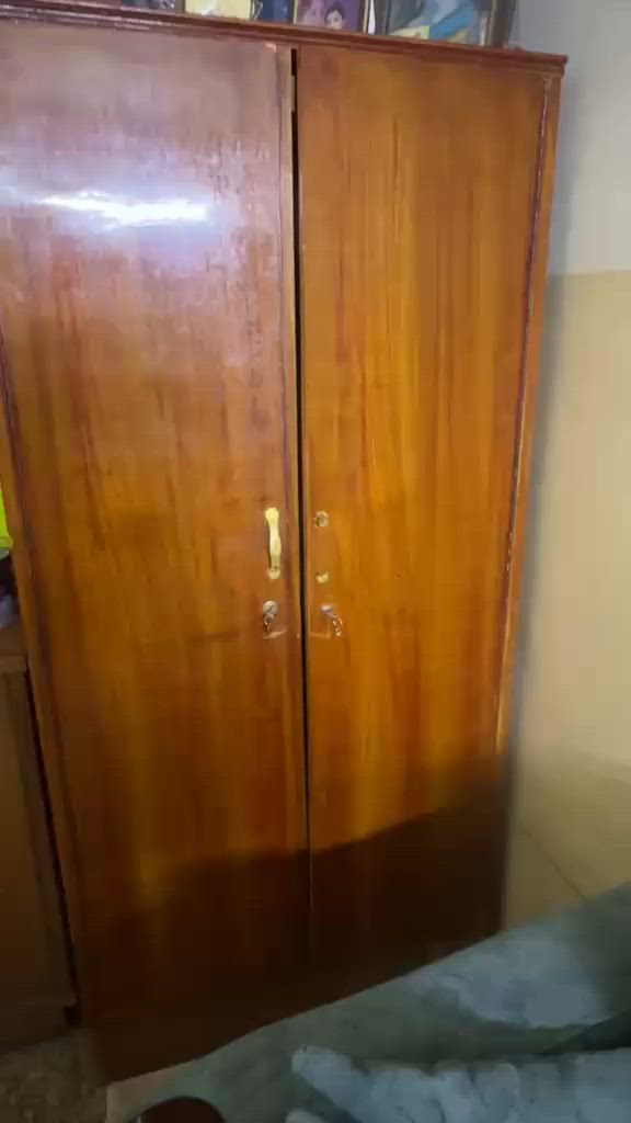 غرفه نوم صاج
غرفه نوم داخل وخارج صاج 5 ابواب
جزامه وميز تواليت والكنتور الجربايه والزاويه 
وياه كنتور ابو بابين 
وكاروك مال طفل 
الغرفه نضيفه كدام عينك 
مكاني بغداد الحريه الثالثه 
رقمي *********** بي واتساب 
سعر خاص
