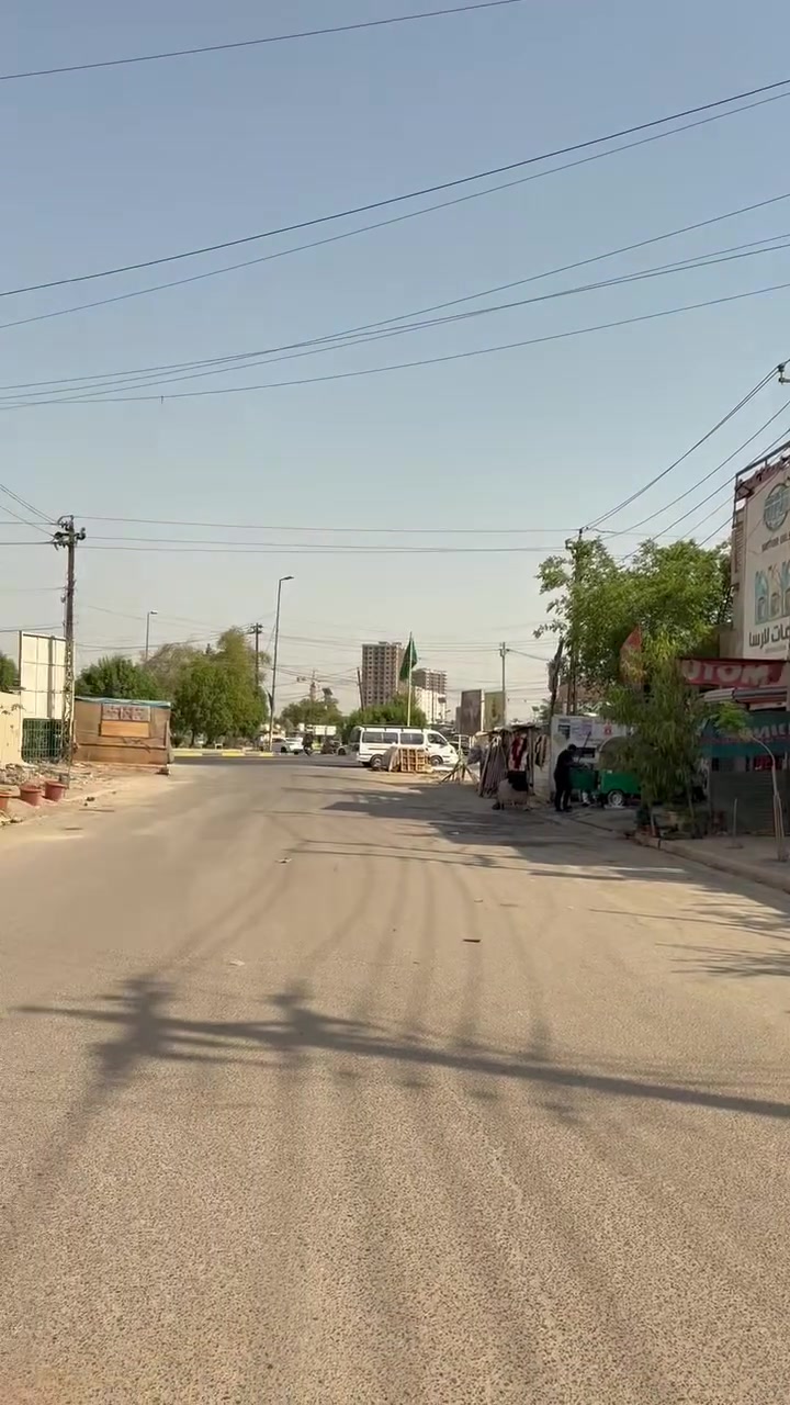 بيت للبيع ٢٠٠متر ركن على شارع بصف لفلكه مال شهداء واجهت لبيت ٢٠ ونزال ١٠ لبيت موقعه مميز وعلى شارع تجاري سعر ٣٨٠ مليون 

للستفسار اكثر لتصال على رقم وبي وتساب هم 

***********
