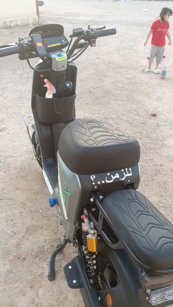دراجه ار ٩ للبيع صايرلي سبوعين من طلعته من وكاله دراجه كامله ملحقاته وياها سعر ٥٣٠ وبيه مجاله قليل للشراي مكاني بصره زبير مربد 
رقمي ***********
