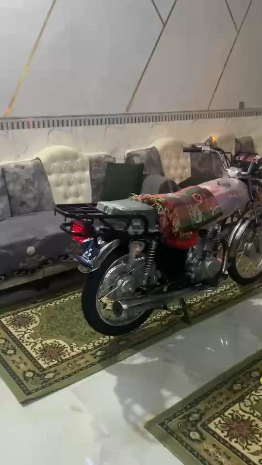 سلام عليكم دراجه البيع دراجه نضيفه الشاصي سكنر 2026 ولتعميره 2025الشراي يجي خاص الموشري لا يتعبني *********** بي واتساب مكان وركاء
