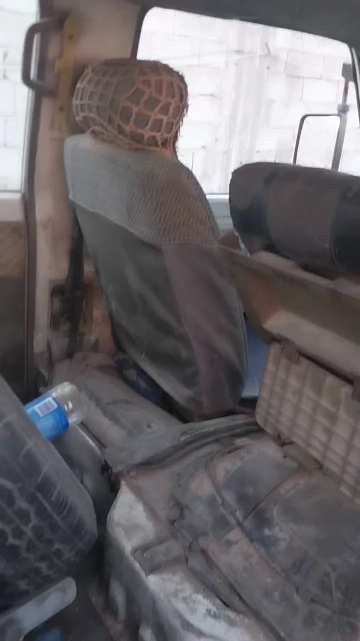 السلام عليكم  السيارة مديل 96 رقم بغداد مكينه تبخر صدر تعبان السعر المطلوب 35 ورقه او بيها مجال  اتصل على هذا الرقم ***********
