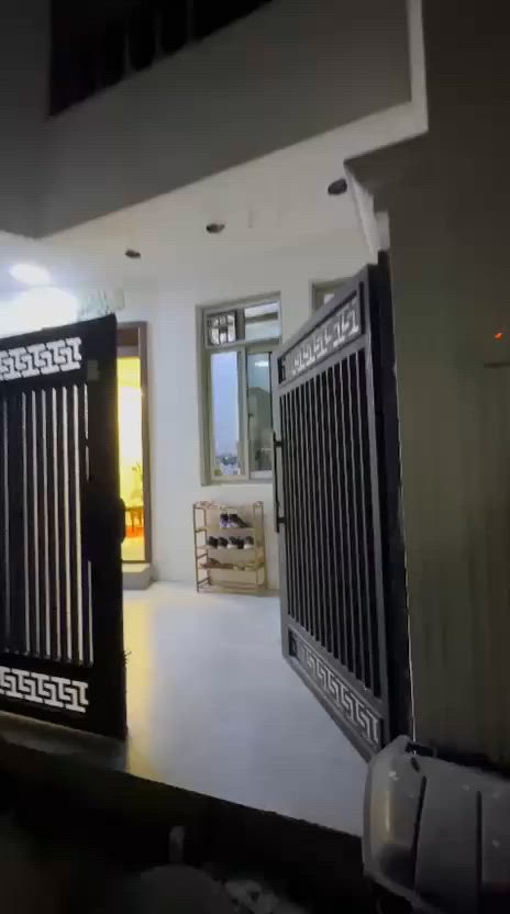 السلام عليكم بيت للبيع مساحة ١٢٠ نزال١٧ واجهة ٧ بناء مودرن حديث زيرو
للاستفسار اكثر الاتصال بالرقم ***********
