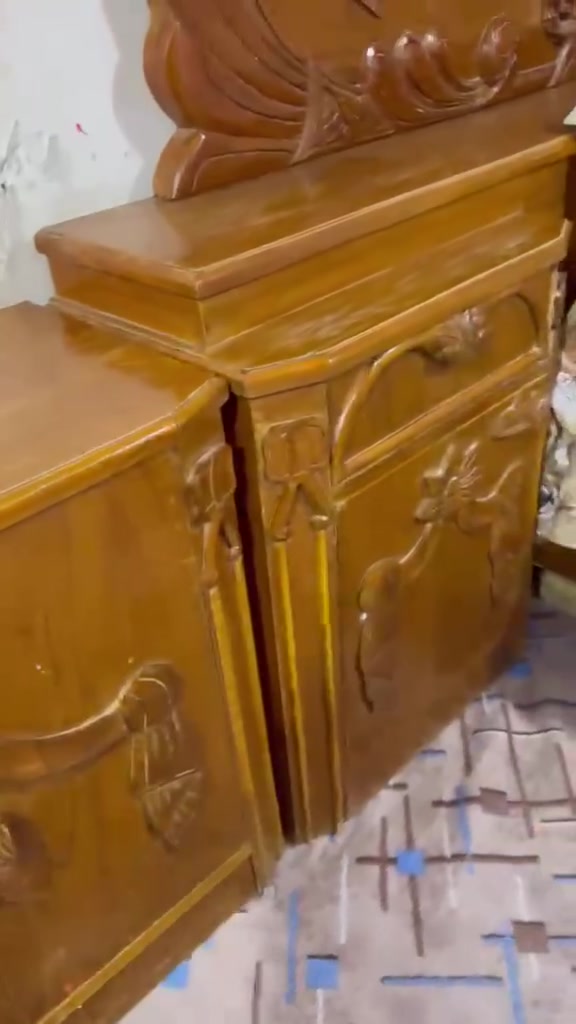 السلام عليكم غرفه للبيع مستعمله نضيفه سعر مليونين و250رقم وتساب،*********** وبيهه مجال
