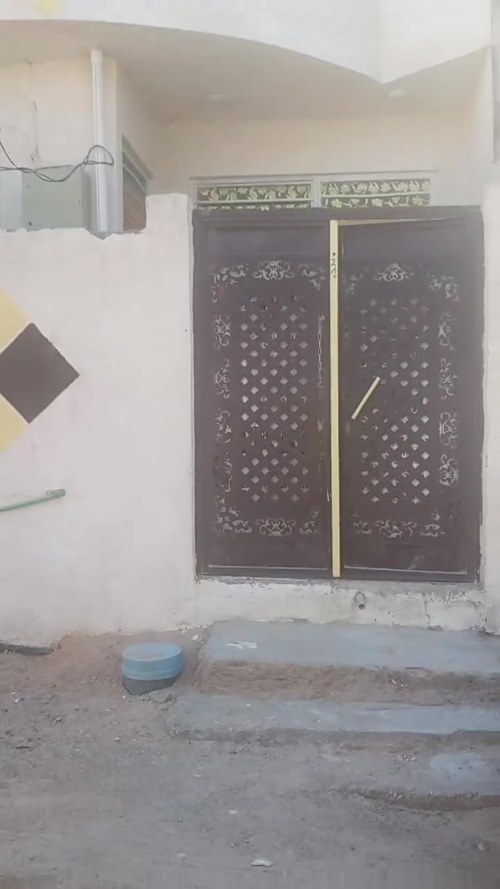 سلام عليكم بيت البيع بحي الزهراء يصلح حسينه عشرت دقايق الإمام الحسين مساحه 100 متر  عرض الشارع  14  كامل الخدمات  رقمي  ***********
