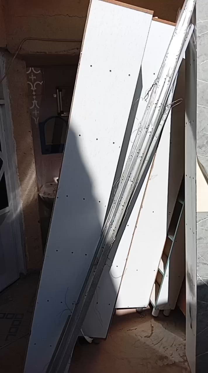 ميز كاشير جديد نوعيه ثقيل السعر ٣٥٠ الف رجل فالته فقط
عارضات عموديه ٤ الوحده ٣٠٠ الف شرط الشغل 
عارضه بطحيه حجم كبير تجميد ٣٥٠ الف
فاترينات ٣ حجم كبير الوحده ١١٠ الف
و٤ اعتيادي الوحده ٨٠  الف 
اليشتريهن شلعه بيهن مجال ان شاء الله


**إذا كنت صاحب هذا الإعلان وتريد حذفه لأي سبب، رجاءا أرسل رسالة إلى الدعم الفني**