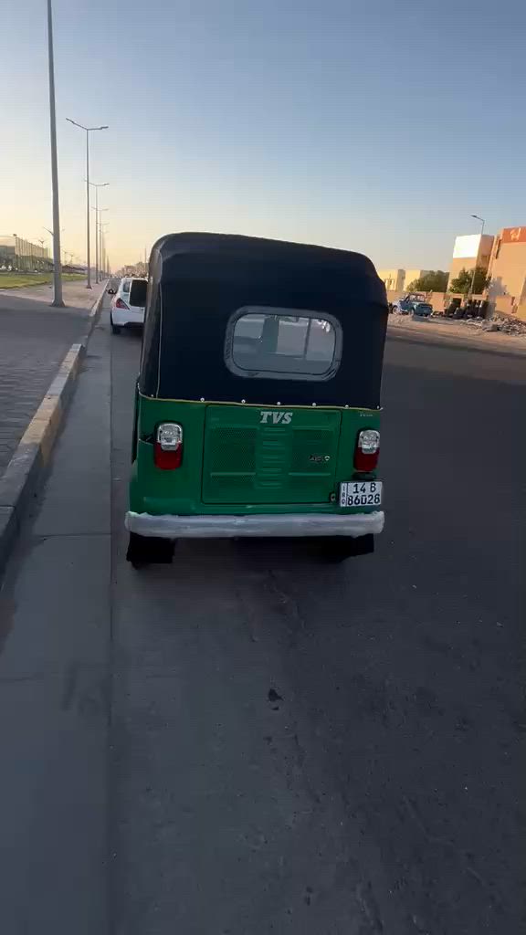 سلام عليكم تكتك 2023 البيع رقم وسنويه الوحات جدد
تحويل تكتك بسم الشركه  البدي كفاله المكينه مدل بيه والفات فقط
تكتك جديده
السعر 7.800 
رقمي ***********
مكاني الحيانيه شارع 60
