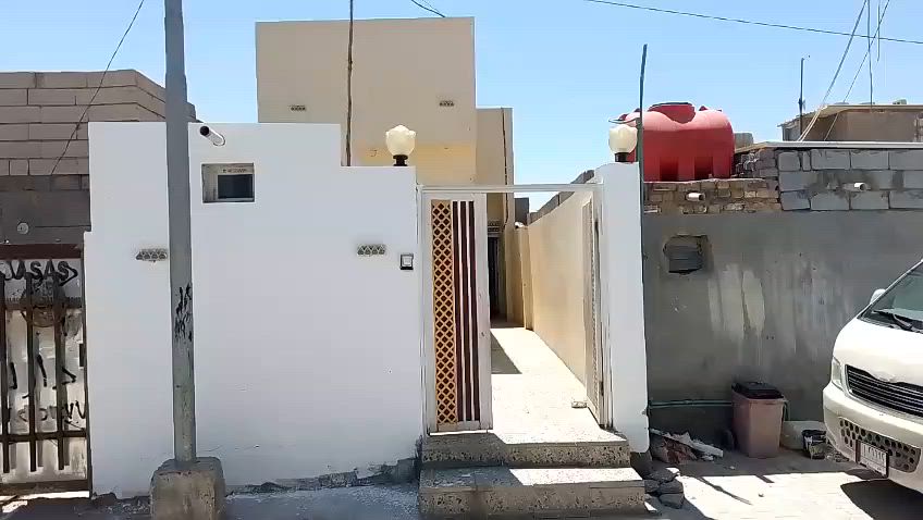 الدار للبيع مساحت الدار 125متر
بناء حديث صب كونكريت طابوك النهروان 
السعر 65معه المجال
الرضويه السابعه 
قرب شارع العام

لاستفسار الاتصال على الرقم ***********
