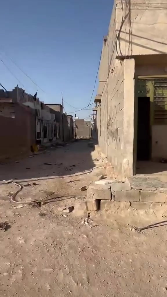 سلام عليكم دار لبيع مساحه 64متر
عنوان الدار الدسيم مقابل الفلاح 

كافه الخدمات عن قريب التبليط 

البيت ركن ع فرع 10متر السعر 33وبي مجال 

*********** بي وتساب 

***********

أو مراجعة المكتب التساهل عنوان سبع قصور شارع ابو علي قرب أسواق سواعد بيت عربي

