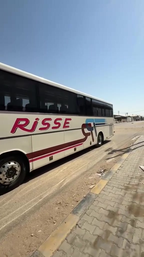 لبيع فقط سياره كامله من كلشي مداور ثاني يوم تبريد جديد ماعايزه كلشي تمام مكينه ٨كير ٨ مكان السياره نجف 
***********
