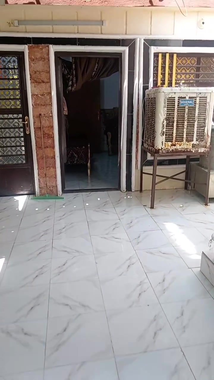 مشتمل الايجار  مساحه 100 موقع حي الزهور خلف الحسنيه ابو حيدر جاهز من كلشي اجيب بس ملابسك وتجي *********** متواجد ع فيس
