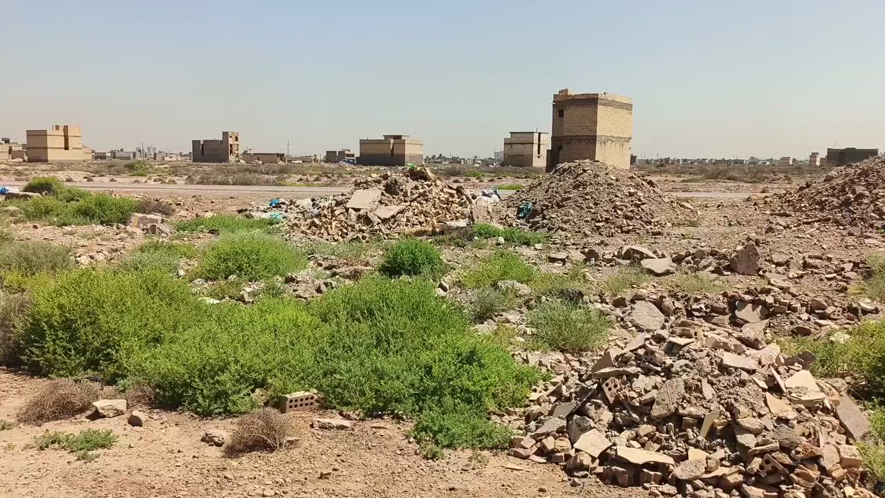 منطقة الدوانم الدهامشة
مقابل ٣/10 علي الشارع 
موجود ماء وكهرباء
***********
