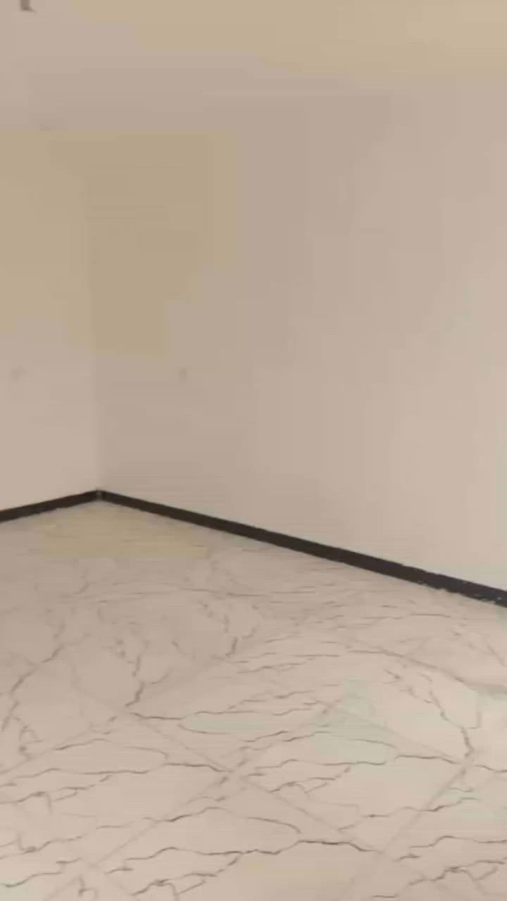يا الله السلام عليكم يوجد بيت طابق ثاني للايجار الزراعي العبيدي بل نص  ايجاره 350 عائله صغيره واتساب ***********تصوير موجود
