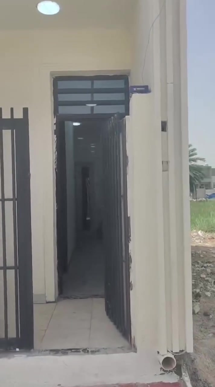 سلام عليكم دار البيع ٥٢متر مجمع سلام ثاني قريب عله صيطره رئيسيه ***********
