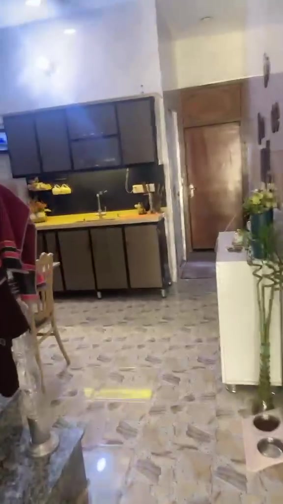 دار البيع مساحه ٨٠ متر
بناء حديث ٣ طوابق صطحين 
مكان زراعي ابو طياره شارع المستشفى 
السعر ١٧٥ وبي مجال التصال 

‪***********‬
