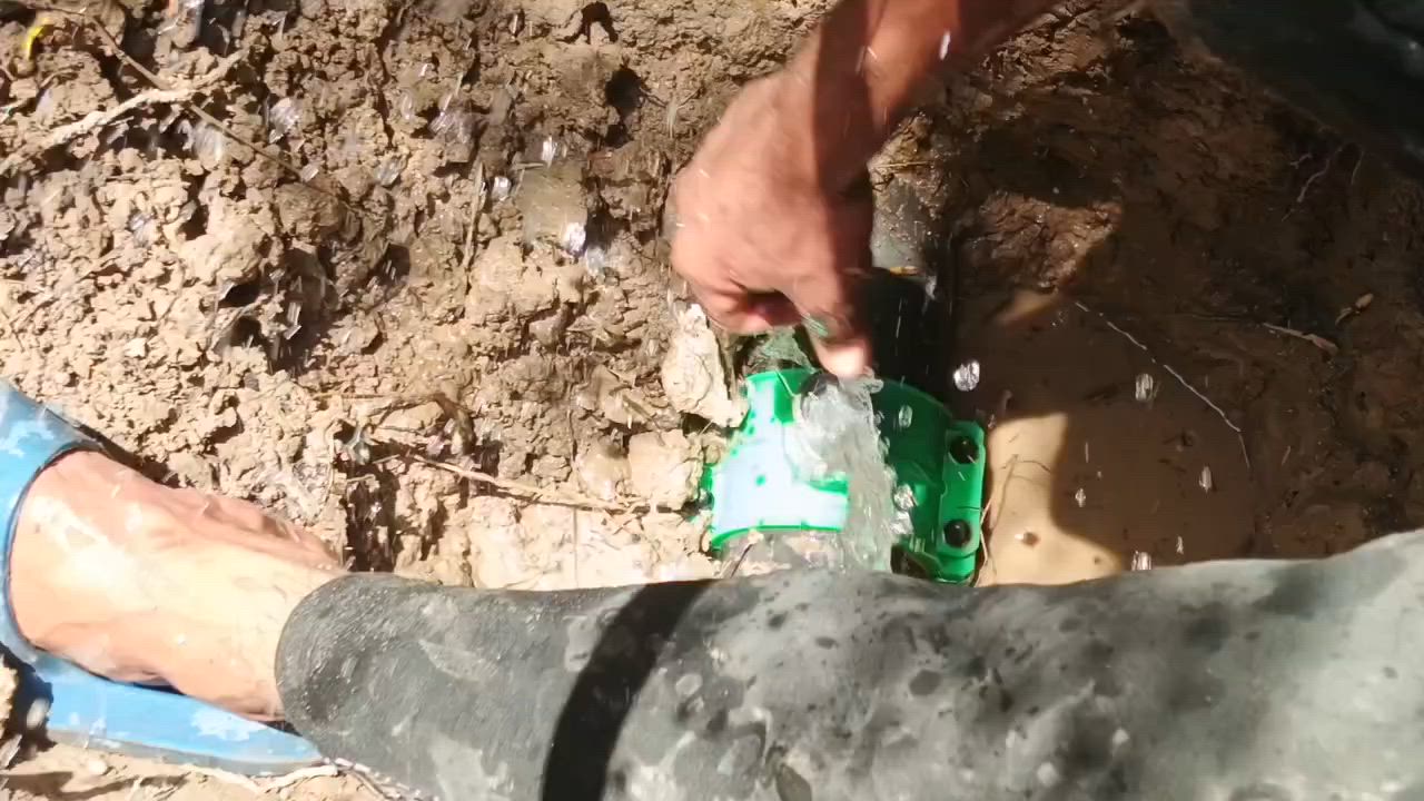 سلام عليكم نشتغل كافه الشغل سحب مياه لباب بيتك حفر منهوله تسليح صب تطبيب سبيس حدل العنده شغل يتصل عليه ***********
