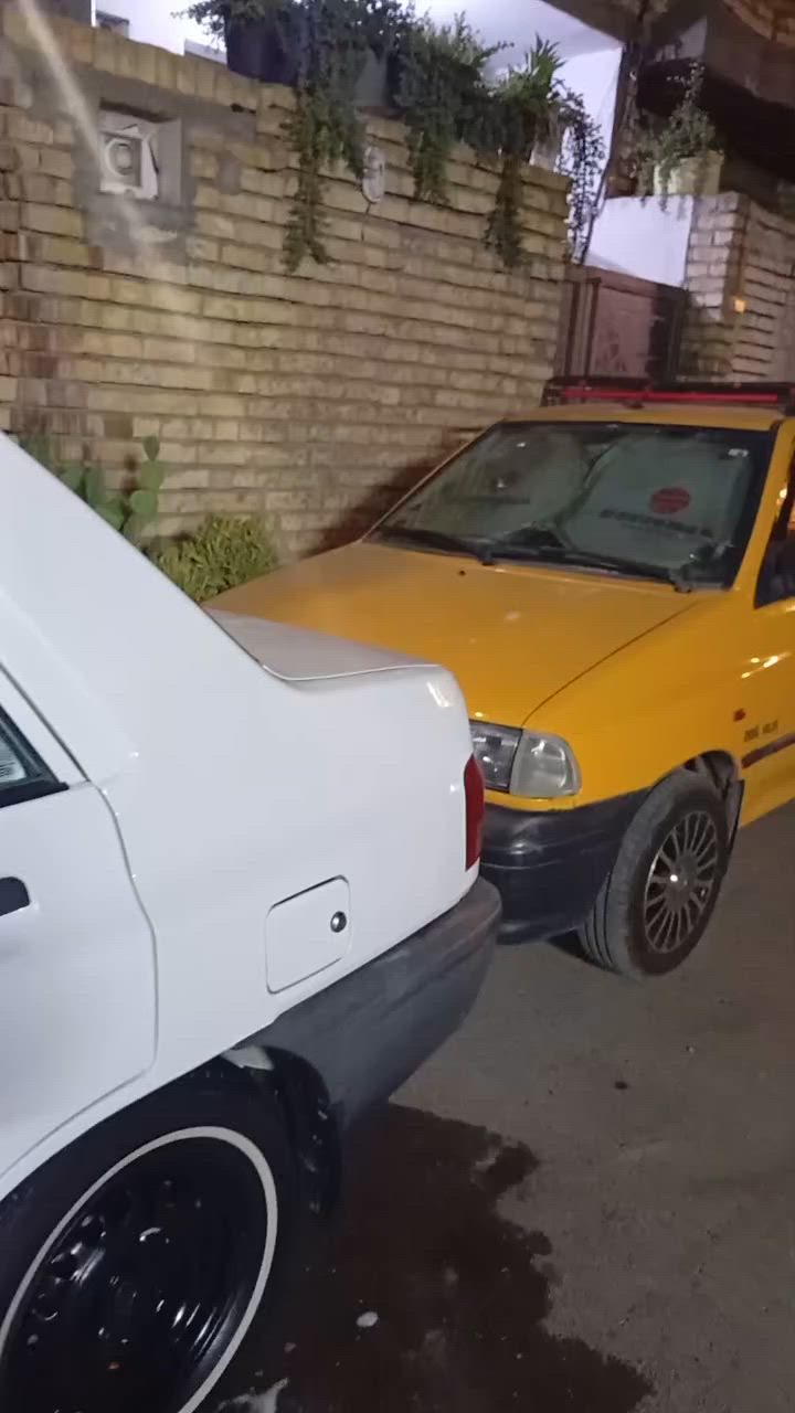 السلام عليكم عندي سايبه مديل 20خصوصي مكفوله كفاله عامه من ضربه ومن صبغ وتبديل كير مكينه شواصي كفاله تبريد ثلج صدر امامي خلفي جديد تخم تاير جديد كهربائيات كلهه شغاله دوشمه عامه سياره ما نقصهه برغي جاهزه للخير تحويل ثاني يوم مصفره السعر 54وبيهه مجال للشراي متواجد بغداد الكرخ رقم الهاتف ***********/***********
