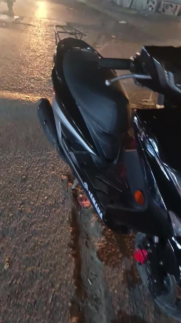 السلام عليكم للبيع سكنس لد ياباني قبق نفخ ستاند كهربائي دراجه بلاد برغي ممفتوح اوراق كامله سعر900وبيهة مجال عنواني حريه رقمي***********
