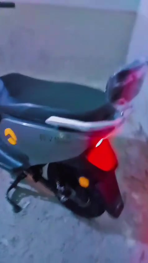 دراجة Yadea RN🏍️
سرعة 65 🔥

مسافة 55 🛣️

حجم تاير 10🛞

تسارع قوي🚀

تتحمل وزن 220🏋️

برنامج استرداد الطاقة يعني تشحن ويا كل ضغطة بريك 🪫⏫

باتري 72 - 23 امبير🔋

البطارية🔋 من نوع Yadea حاصل على براعة الختراع

عنوان نجف حي ثوره

سعر 650 وبيه مجال ولي عده مراوس بدراجه فراشه فحل او كامكو  ماكو شكال 

***********  تواصل واتساب
