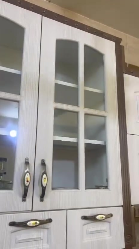السلام عليكم كاونتر مستعمل للبيع
الكاونتر طوله ٤.٤٠ الملحق مالته ٣.٦٢ وبي زاوية ٢٨ 
السنك ١.٩٠
تركي mdf
صاير عليه اكثر من٥ 
مكاني شارع فلسطين بغداد
رقمي ***********
التواصل واتساب فقط فقط
رايده ب٧٥٠ الف
