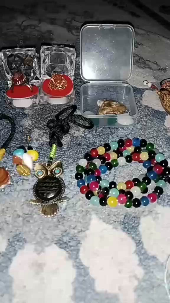 🥀اللهم صل على محمد وال محمد 🥀

بند منوع متكون من 8 قطع ....
1..عود الصليب المغربي
2..علبة احجار
3..خاتم نسائي حجر سنكستار طلاء ذهبي 
4.. خاتم رجالي زعفران مخطوط صياغة روديوم طلاء فضي 
5..سبحة ام البنين الشاكرات 101 حجر طبيعي 
6..قلادة قلادة جزع يماني بقري
7..قلادةنحاس بومة 🦉 عباس اباد 
8..خرز چبسة الطفل حديث الولادة 

   سعر البند 60 الف....توصيل 5


**إذا كنت صاحب هذا الإعلان وتريد حذفه لأي سبب، رجاءا أرسل رسالة إلى الدعم الفني**