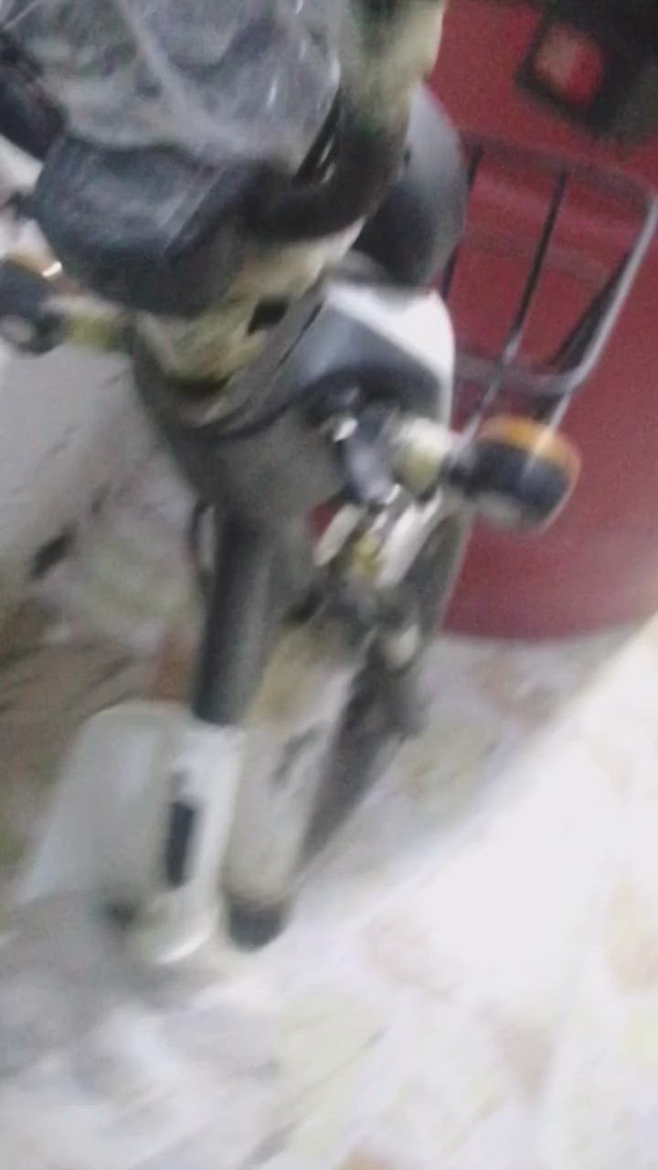 دراجه شحن كلشي مابيه تخبل سريعه وحلوه تفيدك طلعات بس بيه استاند مسكور سعره 200 وبيه مجال قليل حك جيه


**إذا كنت صاحب هذا الإعلان وتريد حذفه لأي سبب، رجاءا أرسل رسالة إلى الدعم الفني**
