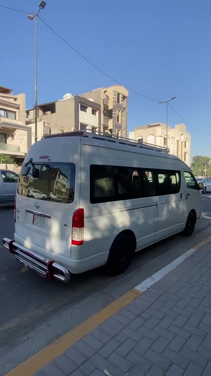 السلام عليكم 
هايسا موديل ١٤ بيها قطعه صبغ 
سياره جاهزه من كلشي كبل للشارع 
سعر265 وبيها مجال 
للاستفسار ***********
مكان السيارة بغداد أطراف الشعلة
