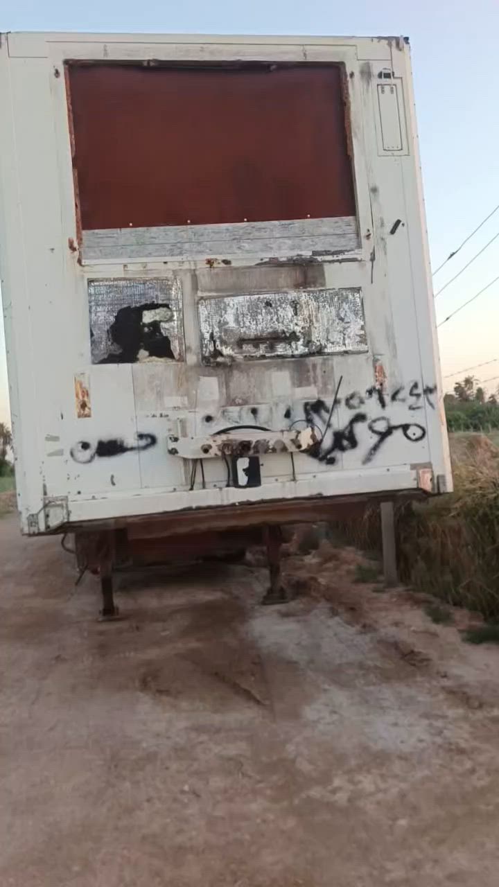 ***********
