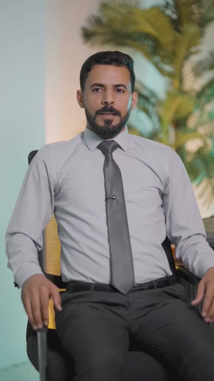عيادة الدكتور مسلم حسين السلطاني 
💡 ليش "الطب الباطني" هو أساس التشخيص الصحيح؟ 🩺
كثير من الناس يعتقدون إن الطب الباطني يخص "البطن" فقط، لكن الحقيقة هو باطن الإنسان ككل، والسر يكمن في ربط الأعراض المختلفة للوصول للسبب الحقيقي للمرض.

🔍 قصة نجاح من العيادة:
راجعتنا مريضة بعمر (38 سنة) تعاني من:

ارتفاع ضغط الدم.

إمساك مزمن (شُخّصت سابقاً خطأً بأنه قولون عصبي).

عدم انتظام الدورة الشهرية وآلام مفاصل (راجعت بسببها مراكز نسائية ومفاصل دون فائدة).

🩺 التشخيص الدقيق:
بعد أخذ التاريخ المرضي بعناية وربط كل هذه الأعراض "المتفرقة"، شكينا بوجود خمول في الغدة الدرقية. وبعد إجراء الفحوصات، تبين وجود خمول شديد جداً في وظائف الغدة الدرقية (تحليل الـ TSH واصل 100!).

✨ النتيجة بعد العلاج الصحيح:
بفضل الله، بعد إعطاء العلاج المناسب للمريض:
✅ تحسن واضح جداً في وظائف الغدة الدرقية من 100 إلى 5
✅ انتظام ضغط الدم والدورة الشهرية تماماً.
✅ انتهاء معاناة الإمساك المزمن.
✅ عودة النشاط والحيوية بعد معاناة استمرت سنتين!

📩 إذا عندك أي استفسار أو تحتاج نصيحة طبية، راسلنا على بريد الصفحة (خاص).

🏥 عيادة الدكتور مسلم حسين السلطاني
📍 العنوان: الحمزة الغربي - شارع فندق لبنان - مجمع الريادة الطبي
📞 للحجز والاستفسار: ***********

#اختصاص_باطنية_صدرية_قلبية #ضغط_الدم #الغدة_الدرقية #السكري #الجلطة_القلبية #صحة #اكسبلور_فولو
