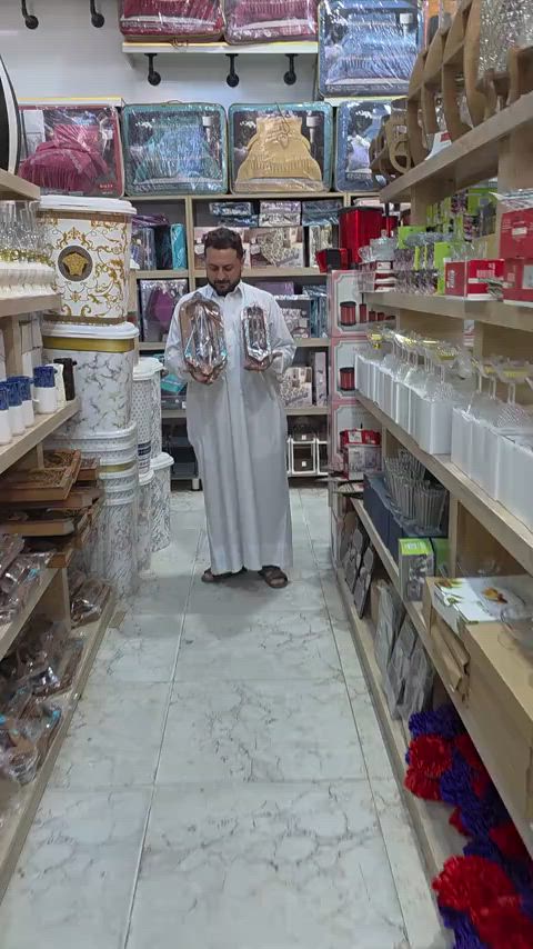 ارقام خدمة التوصيل المنزلية *********** المفروشات *********** غذائية *********** مجمع العروض العنوان بغداد الكريعات مجاور حسينية الزهراء نهاية شارع البلام
