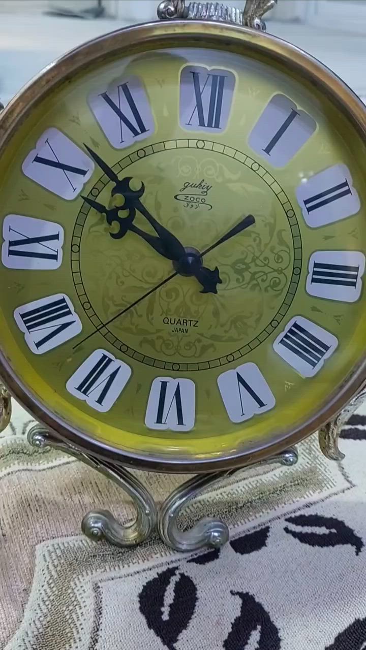 للبيع مفرد وشلع ساعات جدارية احدها عاطل والباقي مشروط


**إذا كنت صاحب هذا الإعلان وتريد حذفه لأي سبب، رجاءا أرسل رسالة إلى الدعم الفني**