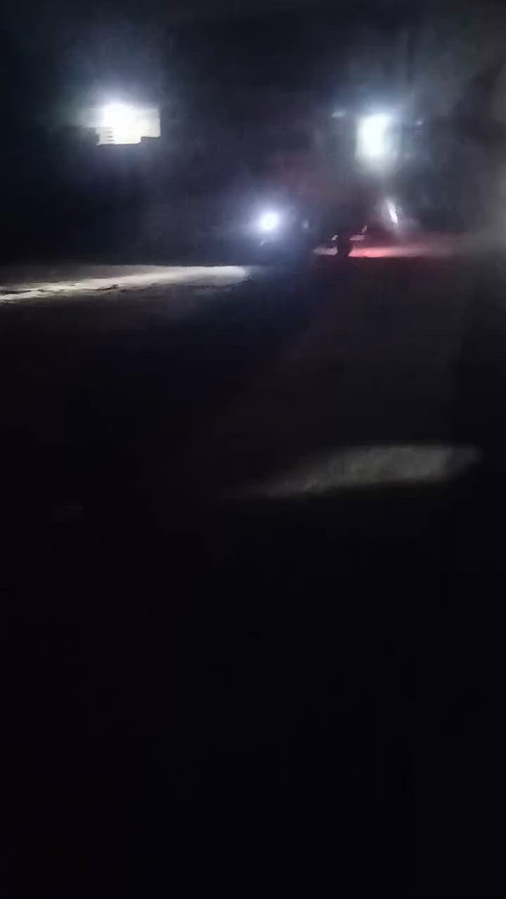 السلام عليكم ستوته اوراق كامله مديل 20 شقاله نكره سلف وين ما اتريد اترايهه المكان ناصريه قضا الفهود وهاذه رقمي *********** بي واتساب ومن الله التوفيق
