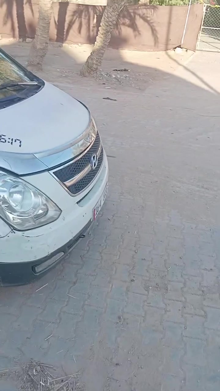 ستاركس للبيع او مراوس موديل 2008سياره حلوه ونظيفه مكفوله كفاله عامه ماعدا جاملغ من جهه سايق بيه طخه بسيطة مكانها النجف /الرقم الهاتف ‏‪***********‬‏
