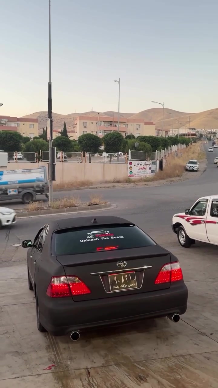 سڵاو برایان
بڕاوە
١٨٠ گەورە بە بچوک ٢٠٠٦
ناو رەساسی بەسمە رەساسی
گێر مەکینە تەقە رەقە کامل بەشەرت 
بۆ نوقسانی مەگەرێ
لەسەر ساخی بۆیاخی مات کراوە 
کۆدی هەیە
نوقسانی هیچ هیچ نیە
رێک بە تامی ١٨٤
فوول دەسکاری
سالنسای کۆنترۆل
بلوتوزی بیلاد
پۆپ بانگ
هەموو شتێکی لەسەرە 
بەقوەترین ١٨٠
لە سلێمانم
موشتەری مەسج بکە
٤٥قفڵی.
واتساپ ڤایبەر
***********
