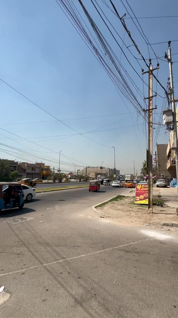السلام عليكم بيت للبيع بلديات شارع المصرف قرب الشارع العام مساحه 180 نزال 30 واجه 6. بناء 2018 للاستفسار الاتصال ***********
