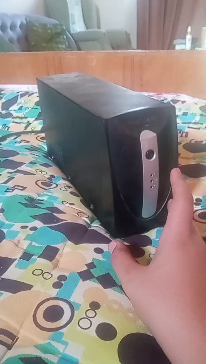 اعاده نشر لهذا المنشور
UPS شغال الي عنده قطعه مال حاسبه كرت شاشه أو كيس شويه قديم او اي قطعه ثانيه تخص الحاسبه اراوس سعره ٣٠ هو والتوصيل للتواصل خاص او على الواتساب ***********

