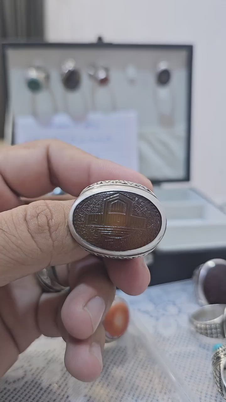 عقيق يماني
صياغة المبدع صادق الطائي
السعر 200الف
للبيع او للمراوس 
عنواني بغدادالشعب


**إذا كنت صاحب هذا الإعلان وتريد حذفه لأي سبب، رجاءا أرسل رسالة إلى الدعم الفني**