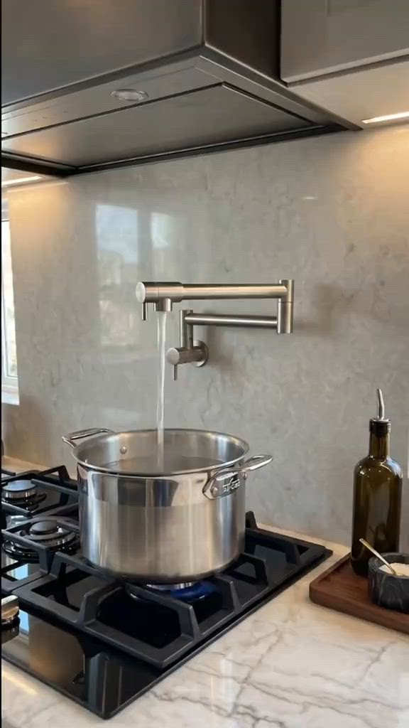 "انقل مطبخك لمستوى ثاني من الفخامة! ✨" صنبور (Pot Filler) بتصميم انسيابي واربع الوان ساحرة  صنبور المطبخ الجداري يوفر لك راحة وسهولة تعبئة القدور بغداد - العطيفية - قرب جامع براثا - مقابل محطة الوقود - داخل بناية بغداد مول 📍 ☎️[***********-***********] تتوفر خدمة توصيل ✅
