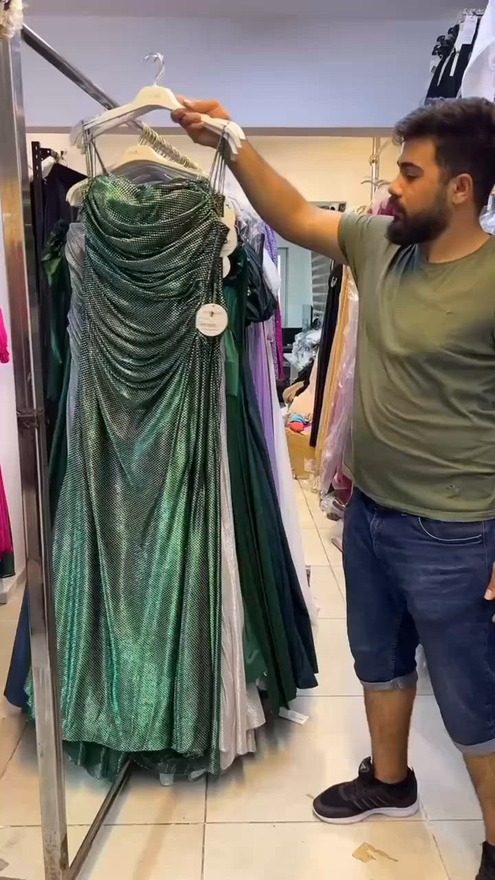 ✨️شروة فساتين سهرة 250قطعه سيريات نظامية 
✨️السعر على الوتس👇
+905377654036


**إذا كنت صاحب هذا الإعلان وتريد حذفه لأي سبب، رجاءا أرسل رسالة إلى الدعم الفني**