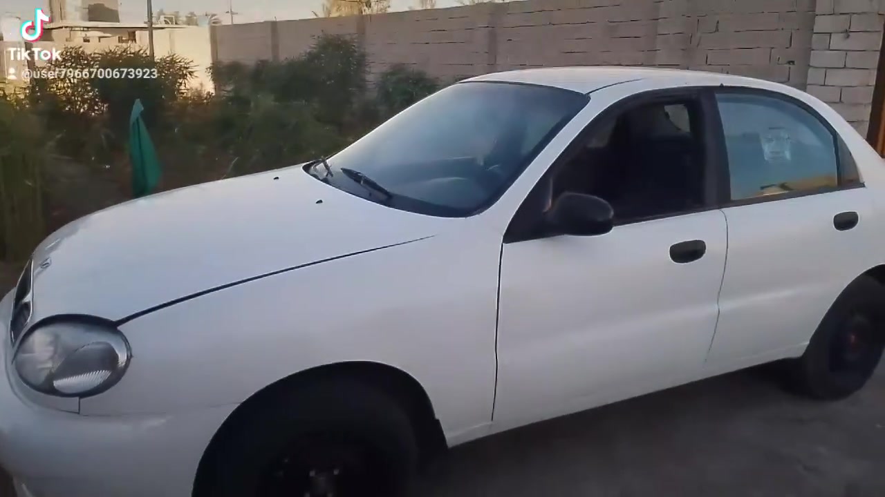 السلام عليكم للبيع دايو لانوس موديل 1997سياره كلش حلوه تبريد شغال زوج تاير! غرفه حلوه مكان بغداد النهروان سعر39 رقم ***********
