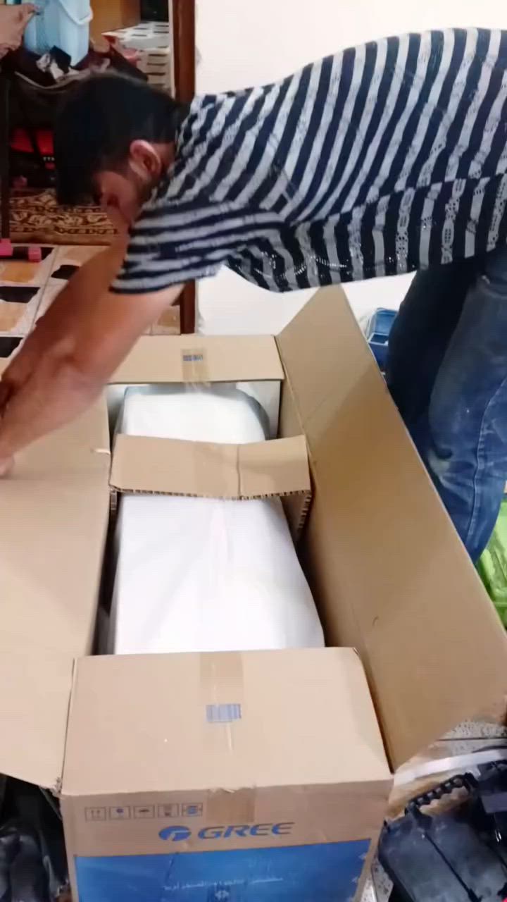 جانب من تركيب سبلت جداري  انفيرتر 
ما عليك بس تتصل والباقي علينا 
*********** حسن الزبيدي
