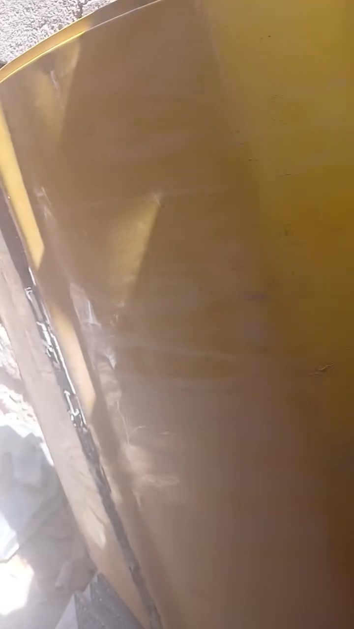 سلام عليكم باب سمند للبيع نضيف حته الجام مالته مابي شي يدته عوزه بس بطانه وبعد كبل شده الستفسار متواجد واتساب ***********
