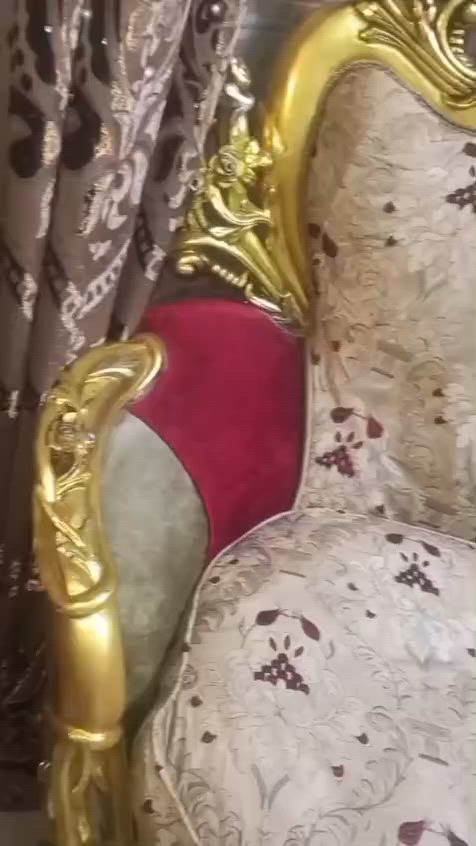 السلام عليكم تخم ملكي تفاصل صاج مصري ١٠ مقاعد جديد ونضيف مستعمل قليل سعره ٧٥٠ الف رقمي ***********
