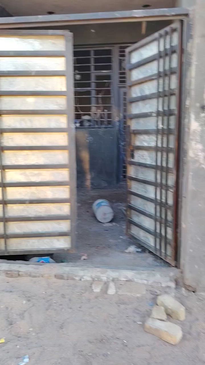 السلام عليكم بيتين للبيع واحد جاهز لسكن وثاني عوزه تبياض وارضيه وكهرباء
لبيتين رقم بمعامله وحده 
بيهن طلب محجوز  لمساحه لواحد 
126
استفسار على الأرقام  ***********

***********
