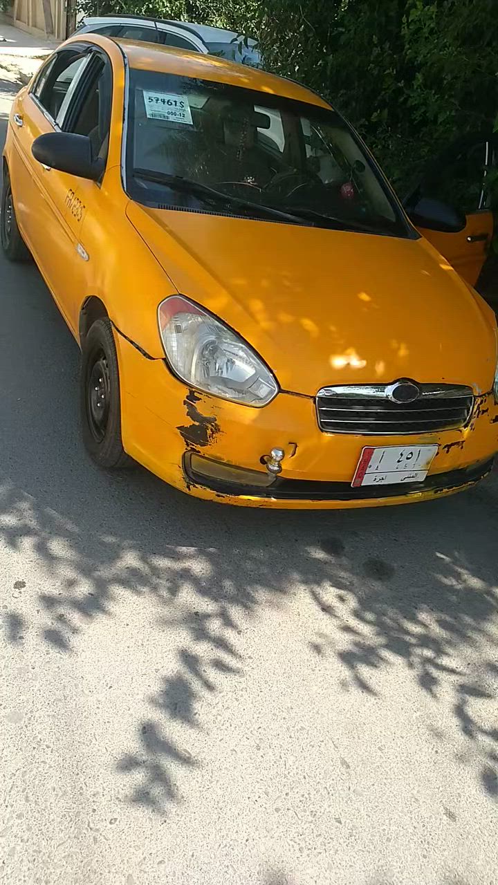 ⬅️اكسنت دبدوب
⬅️وارد خليجي
⬅️رقم مثنئ 
⬅️موديل2007
🖐🏻بدون ضرر فقط تلقيطات تكسي 👥
⬅️طخم جديد 
⬅️محرك14🚂محور 1.6بي صرف ابيع  +كير شرط
🙋🏻‍♂️تايرات جديد 
🙋🏻‍♂️كابون بانزين بيها ⛽
🖐🏻هيئه ١٥٠ عليها وغرامات صفر🅾️
⬅️شرط التحويل ابيع تحويل  
🚦السعر ٦٥💵وبيها مجال 
العنوان.  موصل رشيديه
الهاتف ***********
***********
