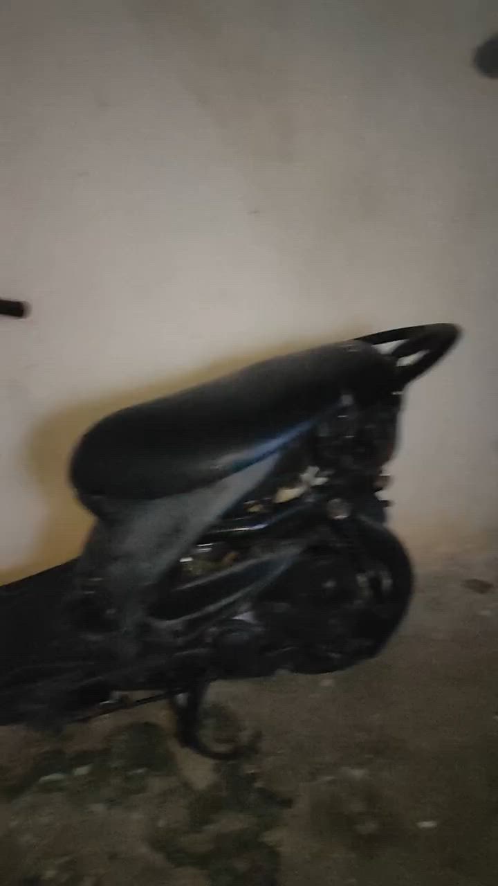 سلام عليكم ماكس عدله للبيع نكدر سلف هندر بكل وقت مكينه 49شلعه معدل ضفيره كلها كامل ابيع على هاذ الوضع اكفلك من السرقه ديالى بعقوبه بهرز ٤٠٠ وبيها مجال ***********

