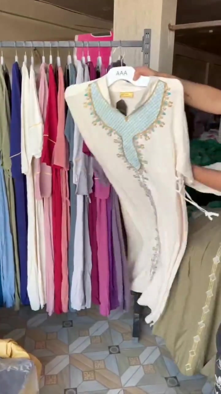 دشداشة برنسيسه ستراس و تطريز دبل كلوش  😍

الخامه كشمير ايطالي اصلي 

القياسات من XXL الى 5XL

سعر الدرزن 12 قطعه 90 الف 
اقل طلب نص درزن 
متوفر مفرد
للحجز 

***********

