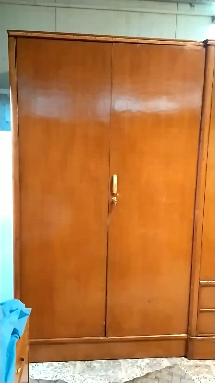 غرفه ام ال٦ ضخمه حيل تسكام صاج خارج والداخل السعر ٦٠٠ تفاصيل علخاص او علرقم ***********  بي واتساب مكاني بلكفل.
